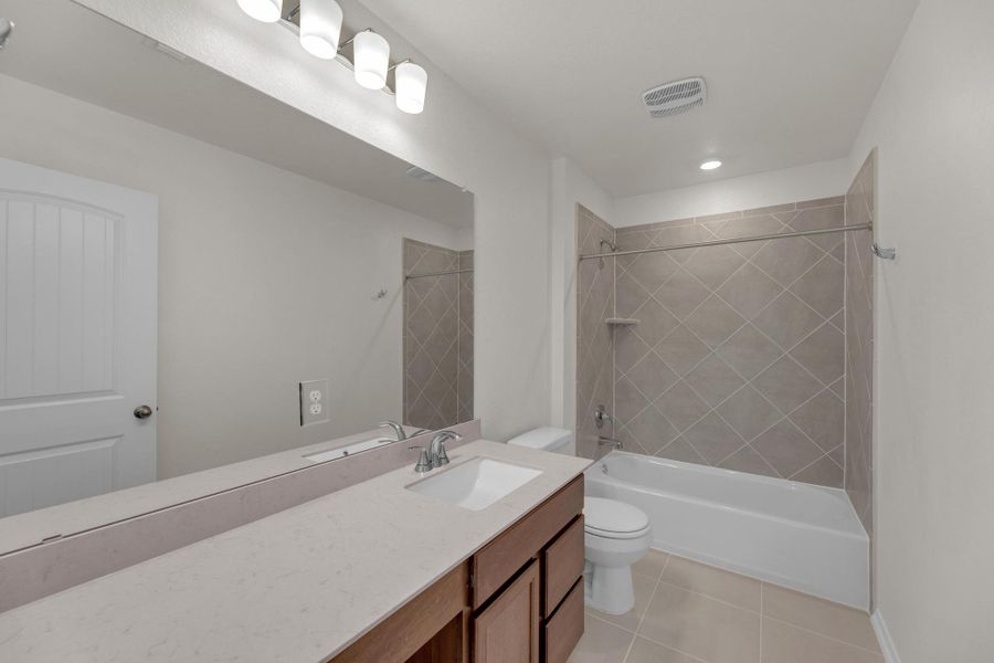 Furnished interior view inside a new home in Sonterra - Cool Water, Jarrell (Image 12). Furnished interior view inside a new home in Sonterra - Cool Water, Jarrell (Image 12).