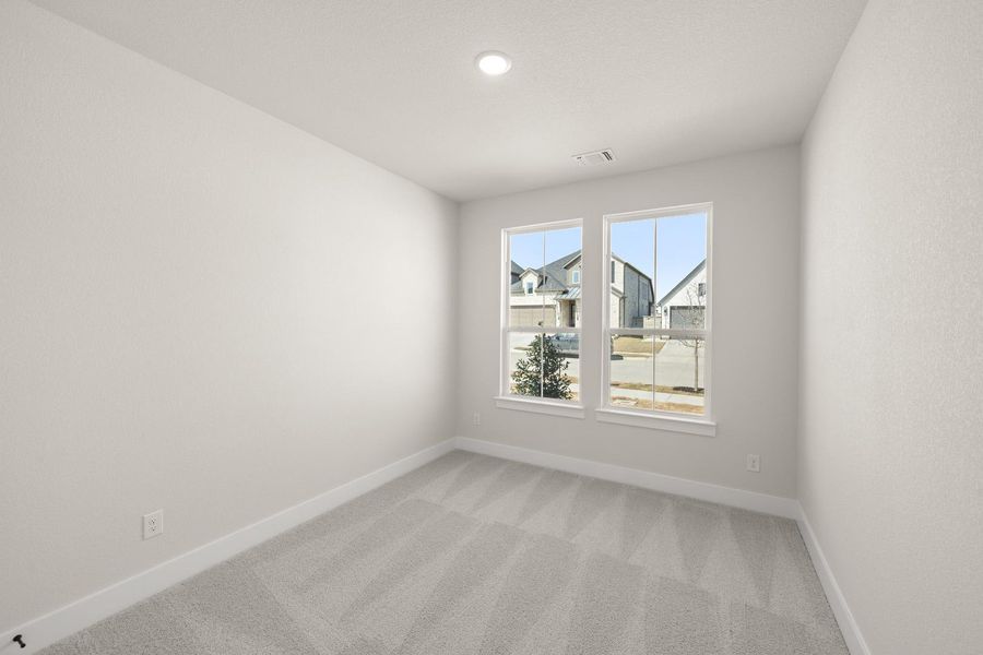 Spacious, unfurnished interior of a new home in Treeline, Justin (Image 26).