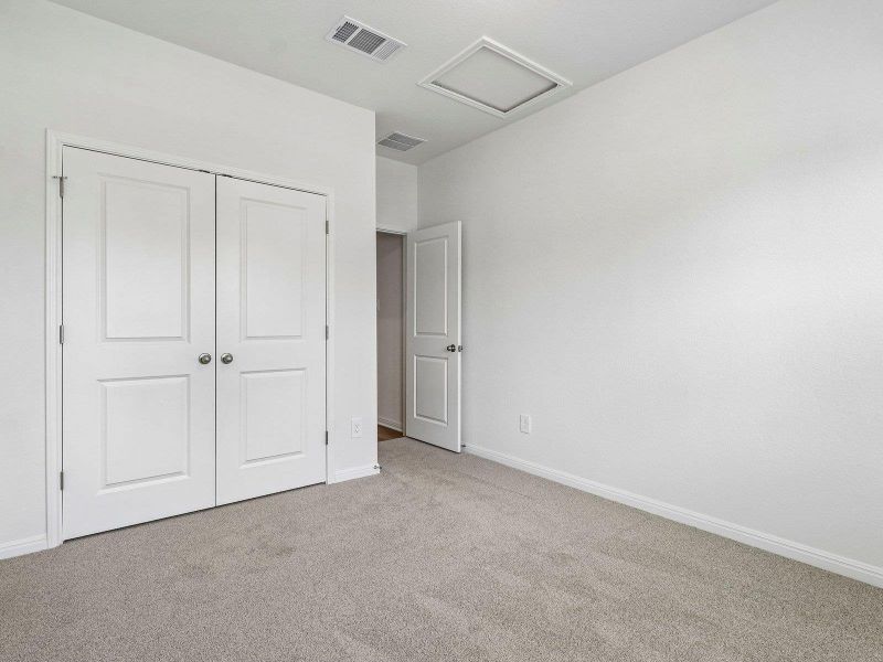 Photo is not of the actual home, but is an inspirational photo of builder’s model home and may depict options, furnishings, and/or decorator features that are not included Photo is not of the actual home, but is an inspirational photo of builder’s model home and may depict options, furnishings, and/or decorator features that are not included