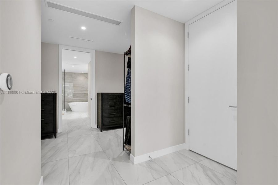 Image 40 of a home in .