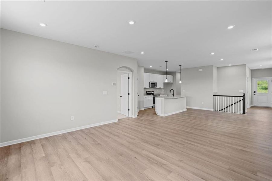 Spacious, unfurnished interior of a new home in Villas at Gold Creek, Dawsonville (Image 13).