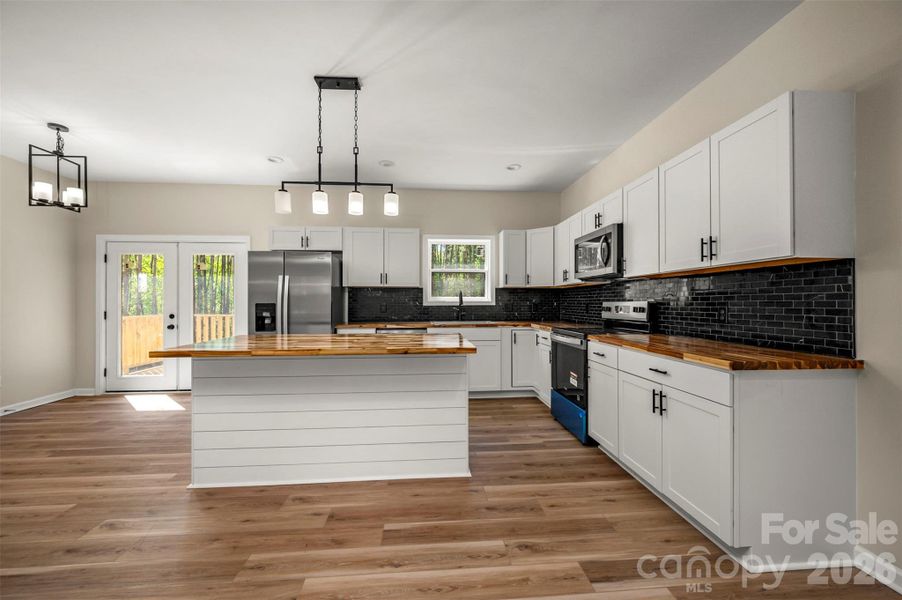 Furnished interior view inside a new home in , Bostic (Image 3).