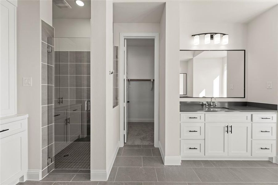 15. 3304 Andesite - Bath