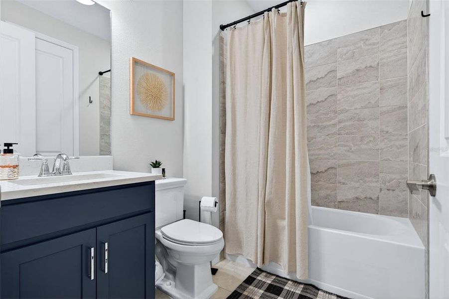 Furnished interior view inside a new home in , Lakewood Ranch (Image 6).