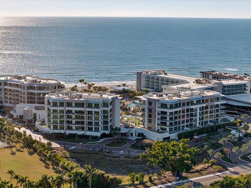 Condo located in Longboat Key, FL showcasing its design and architecture (Image 36). Condo located in Longboat Key, FL showcasing its design and architecture (Image 36).