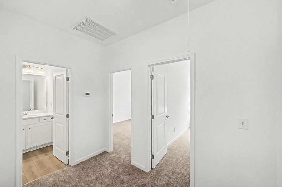 Spacious, unfurnished interior of a new home in Ironhorse, Dickson (Image 33).
