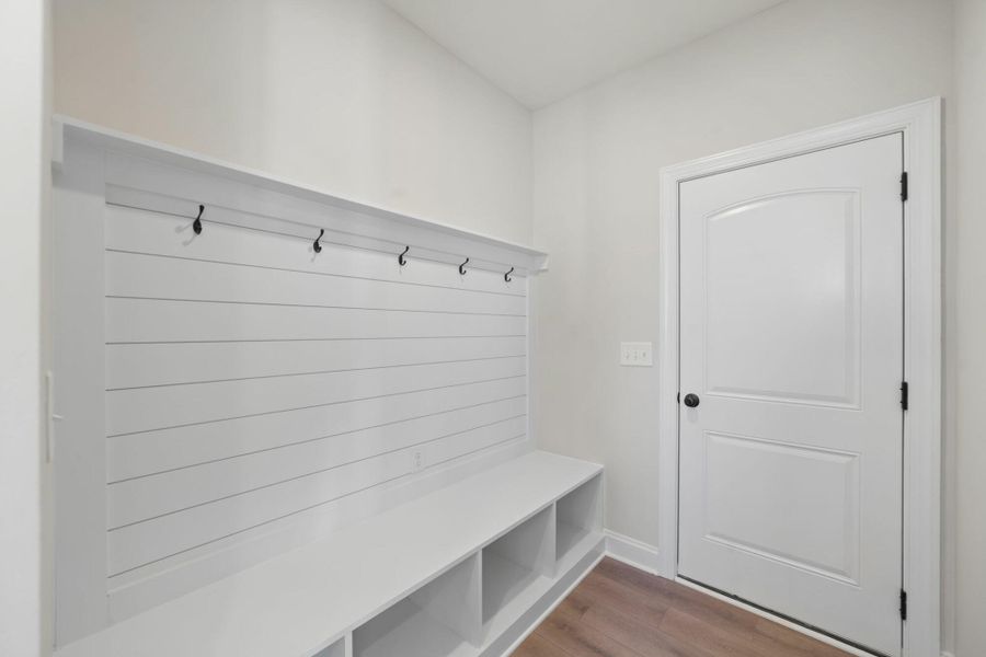 Spacious, unfurnished interior of a new home in Pisgah Park, Kernersville (Image 27).