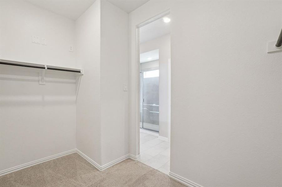 Spacious, unfurnished interior of a new home in Eastridge - Spring Series, McKinney (Image 37).