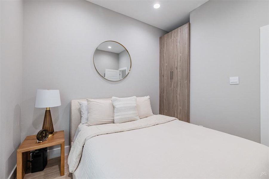 Furnished interior view inside a new home in , Fort Worth (Image 12).