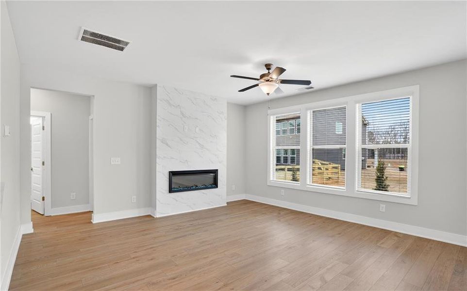 Spacious, unfurnished interior of a new home in , Stockbridge (Image 18).