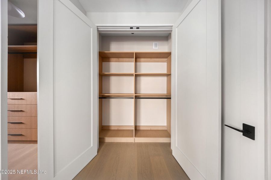 Spacious, unfurnished interior of a new home in , Atlantic Beach (Image 54).