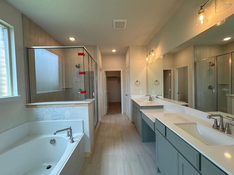 Furnished interior view inside a new home in Cedar Ridge Estates, Anna (Image 8).