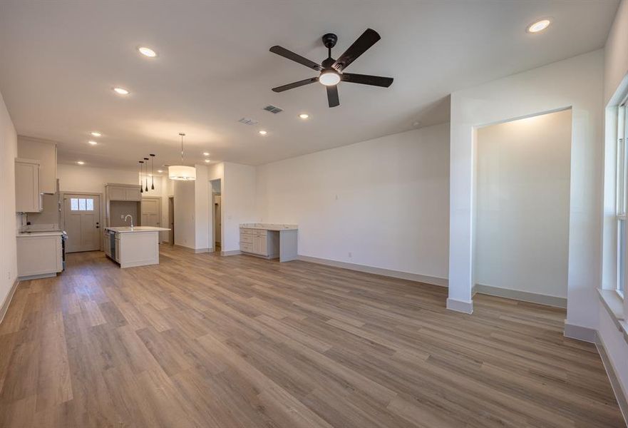 Spacious, unfurnished interior of a new home in , Fort Worth (Image 16).