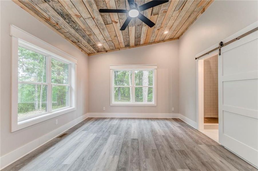 Spacious, unfurnished interior of a new home in , Ranger (Image 72).