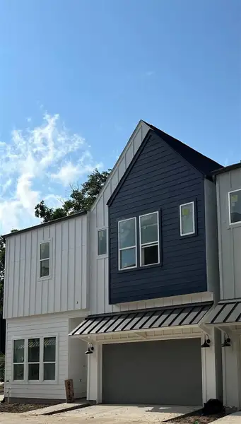 Front exterior of a new home in , Houston, TX, highlighting curb appeal (Image 1). Front exterior of a new home in , Houston, TX, highlighting curb appeal (Image 1).
