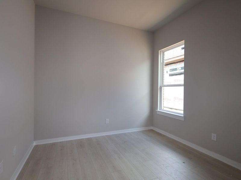 Spacious, unfurnished interior of a new home in Heritage, Dripping Springs (Image 5).