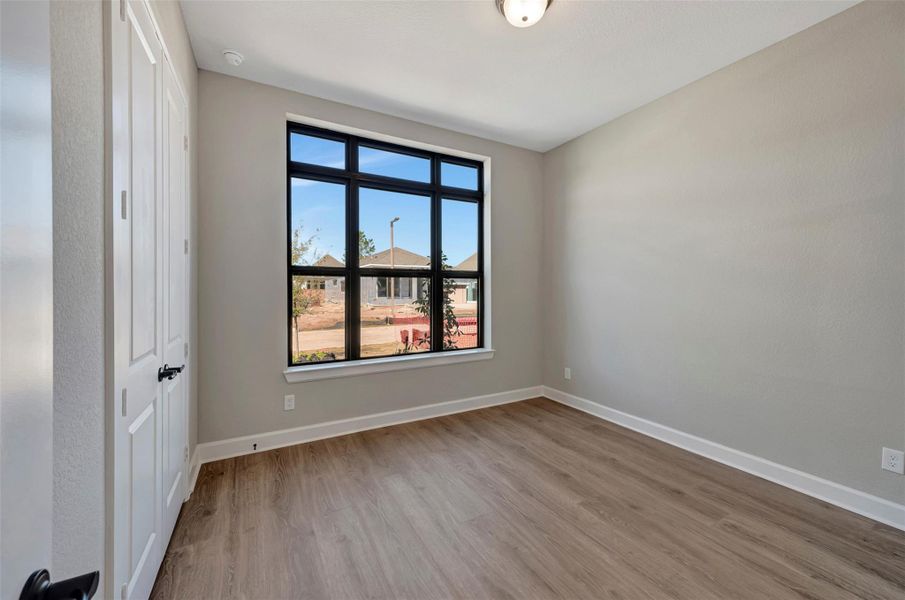 Spacious, unfurnished interior of a new home in Kresston - Enclave Collection, Montgomery (Image 30).