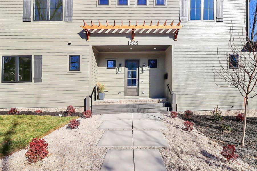 Exterior details and patio area of a home in , Charlotte (Image 30).