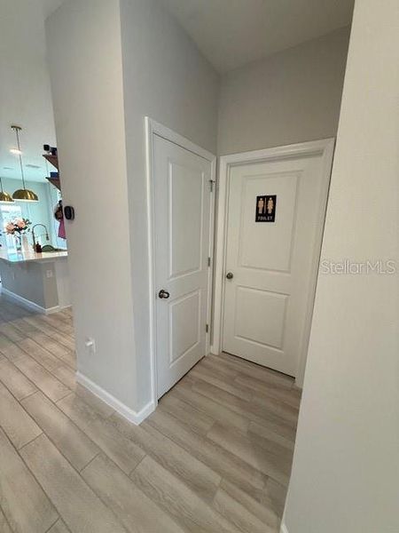 Spacious, unfurnished interior of a new home in , Winter Garden (Image 77).