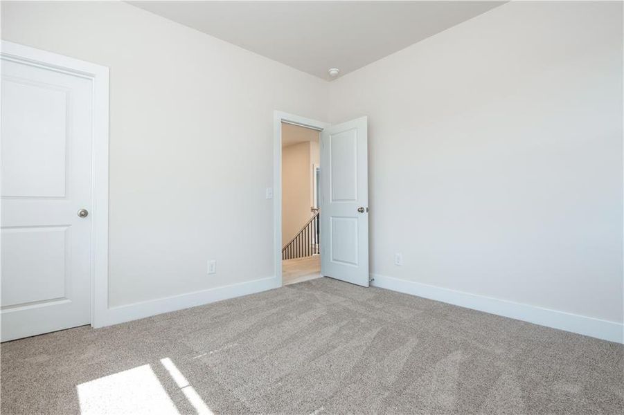 Spacious, unfurnished interior of a new home in , Flowery Branch (Image 24).