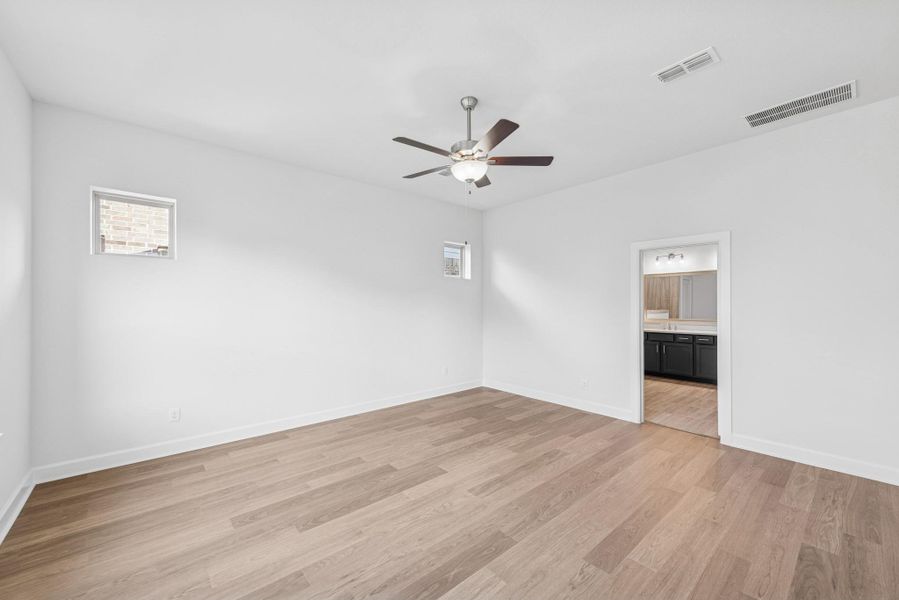 Spacious, unfurnished interior of a new home in Meridiana 55' Homesites, Manvel (Image 30). Spacious, unfurnished interior of a new home in Meridiana 55' Homesites, Manvel (Image 30).