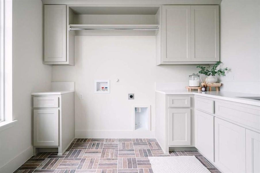 Furnished interior view inside a new home in , Aledo (Image 11).