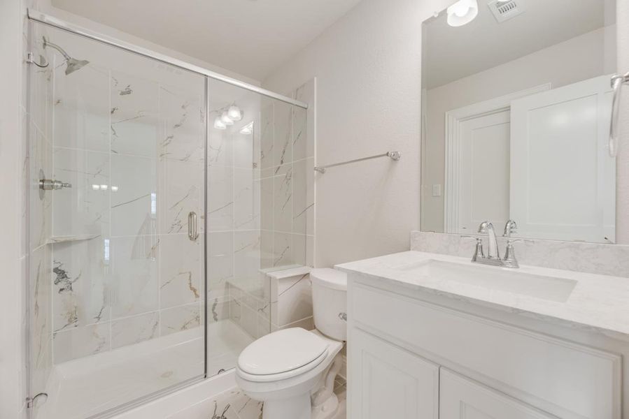 Representative furnished interior of a home built from the Royal Martinique by Grand Homes in Prairie Ridge, Venus (Image 9). Representative furnished interior of a home built from the Royal Martinique by Grand Homes in Prairie Ridge, Venus (Image 9).