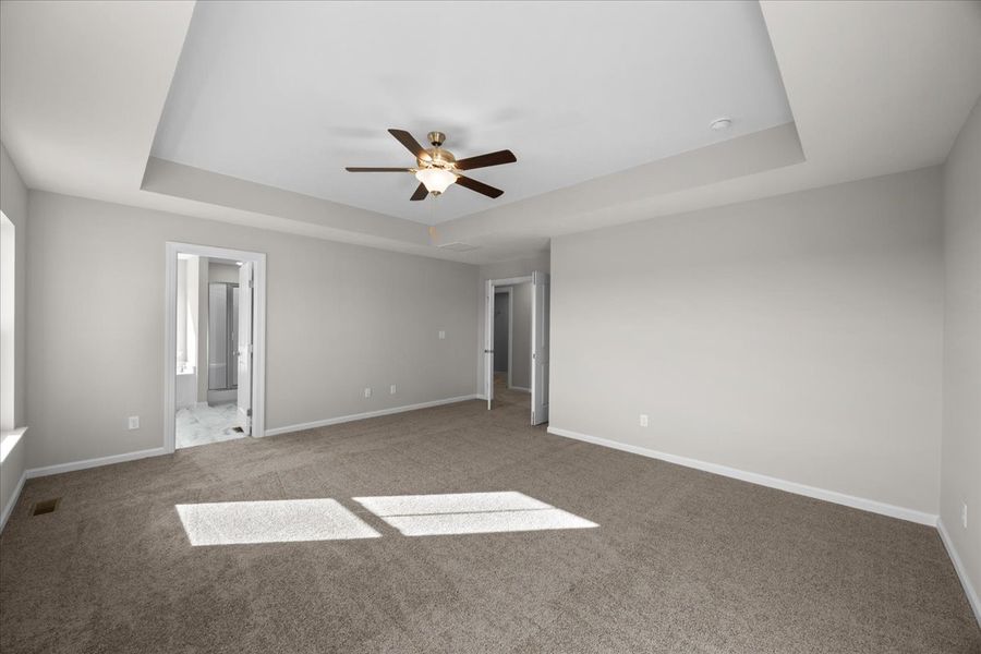 Spacious, unfurnished interior of a new home in Windsor, North Augusta (Image 25).