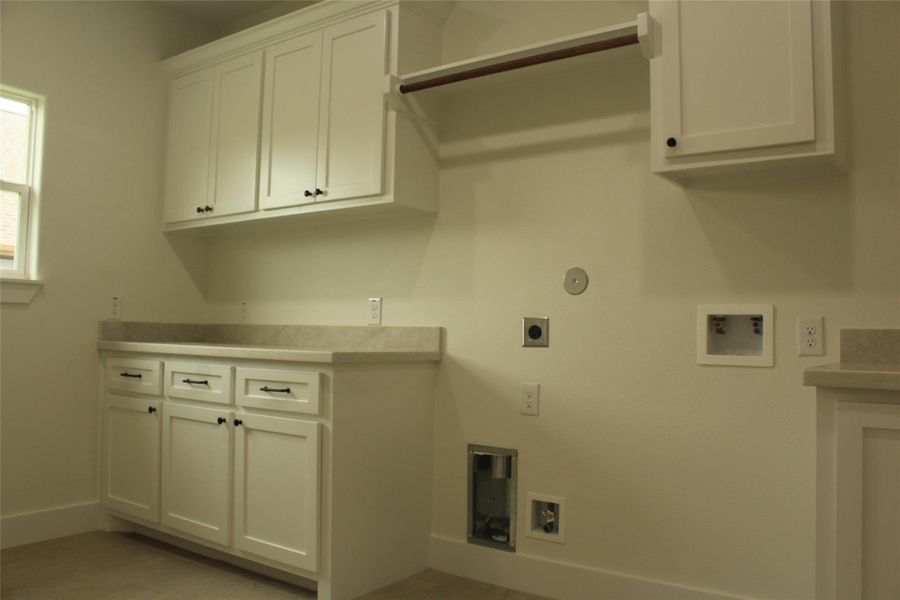 Furnished interior view inside a new home in , Clute (Image 12).