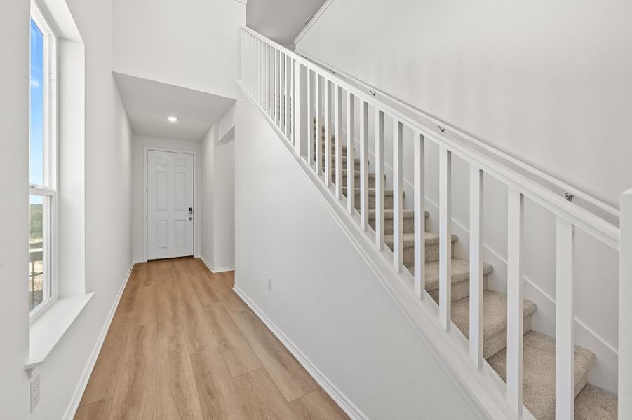 Spacious, unfurnished interior of a new home in Creekside at Estancia, Austin (Image 16).