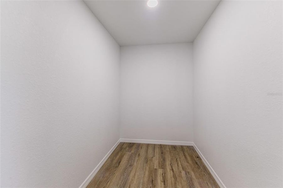 Spacious, unfurnished interior of a new home in , Englewood (Image 23).