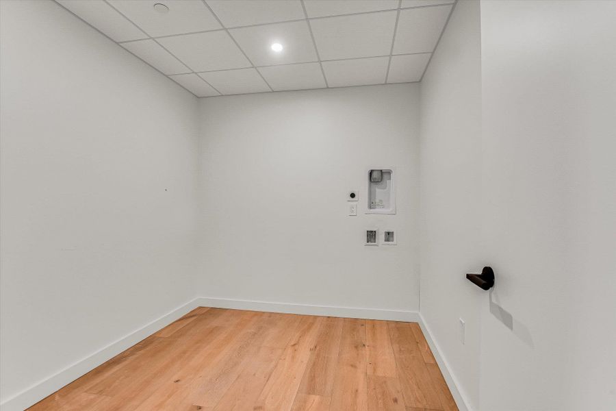 Spacious, unfurnished interior of a new home in , Austin (Image 14).