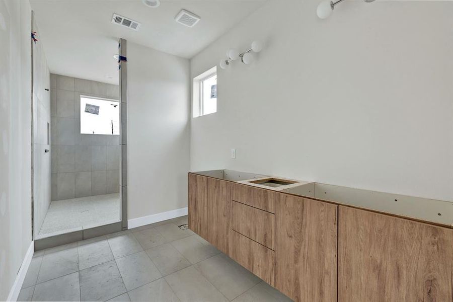 Image 15 of a home in .
