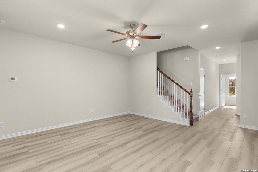 Spacious, unfurnished interior of a new home in Casinas at Gruene, New Braunfels (Image 15).