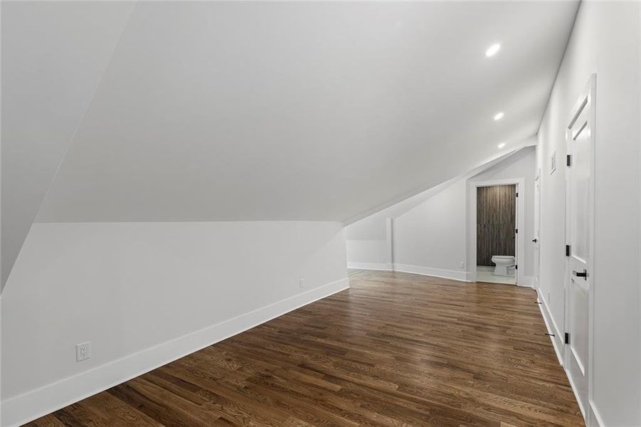 Spacious, unfurnished interior of a new home in , Atlanta (Image 21).