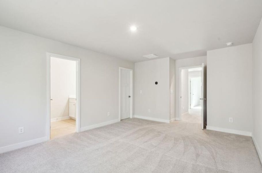Spacious, unfurnished interior of a new home in Crescent Cove, Summerville (Image 11). Spacious, unfurnished interior of a new home in Crescent Cove, Summerville (Image 11).