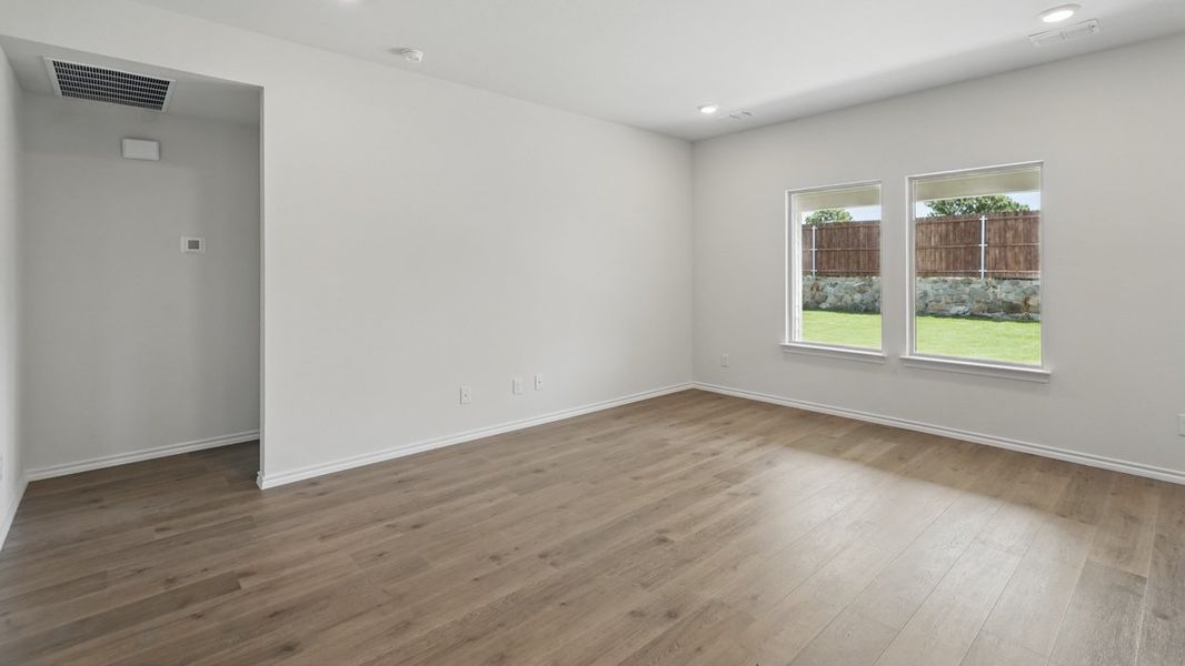Spacious, unfurnished interior of a new home in Waverly Estates, Josephine (Image 34).