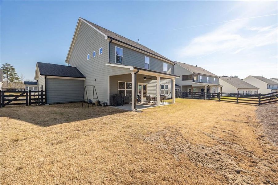 Exterior details and patio area of a home in NorthFarm at NatureWalk, Dallas (Image 24).