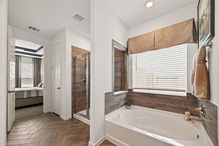 Furnished interior view inside a new home in Rates starting as low as, Iowa Colony (Image 31).