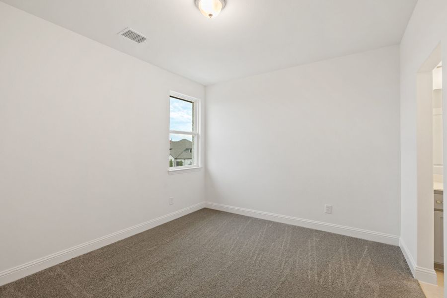 Spacious, unfurnished interior of a new home in Lake Breeze, Lavon (Image 47). Spacious, unfurnished interior of a new home in Lake Breeze, Lavon (Image 47).