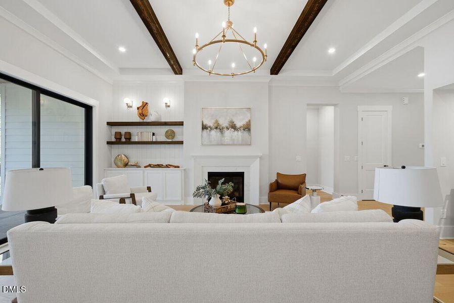 Low_Resolution_JPG-RGA-0409-00_Ballentin