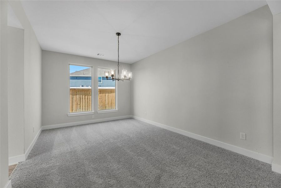 Spacious, unfurnished interior of a new home in Fulshear Lakes - 60', Fulshear (Image 11). Spacious, unfurnished interior of a new home in Fulshear Lakes - 60', Fulshear (Image 11).