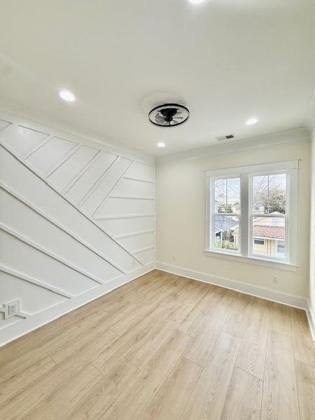 Spacious, unfurnished interior of a new home in , North Charleston (Image 14).