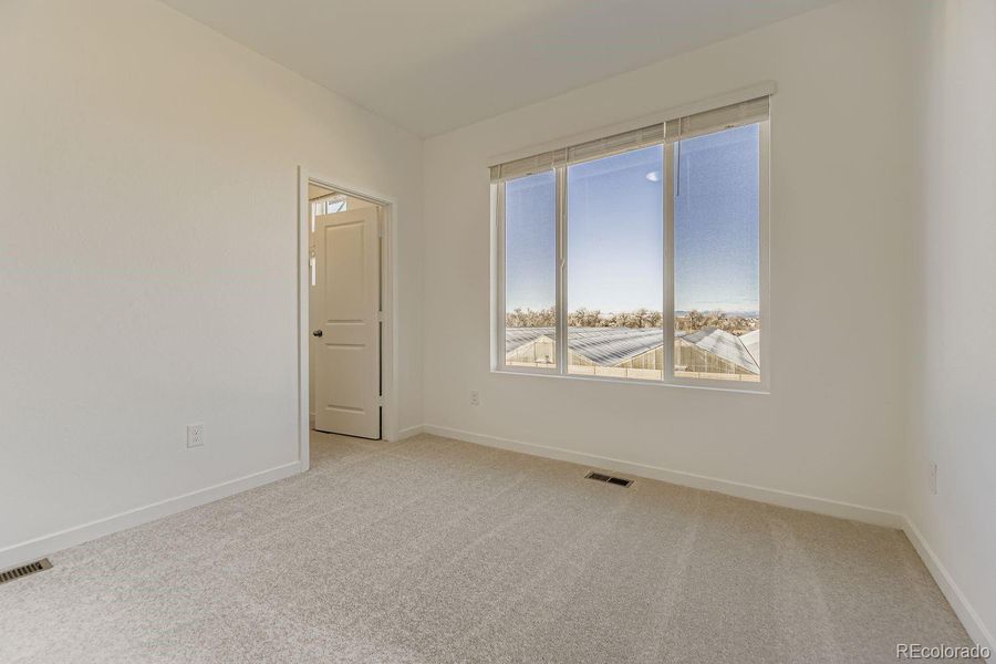 Spacious, unfurnished interior of a new home in Vermilion Creek, Centennial (Image 11). Spacious, unfurnished interior of a new home in Vermilion Creek, Centennial (Image 11).