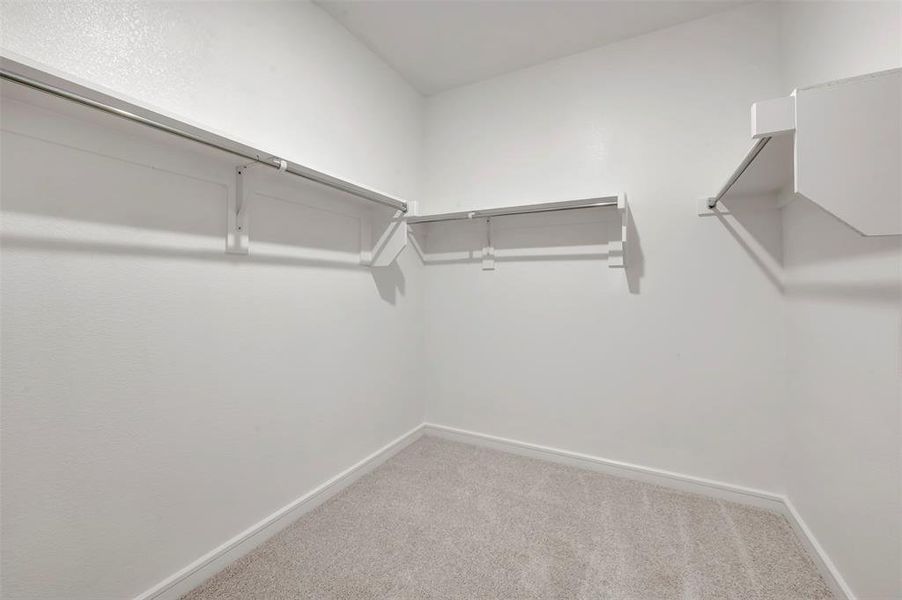 Spacious, unfurnished interior of a new home in Aspire at Reunion, Newark (Image 27).