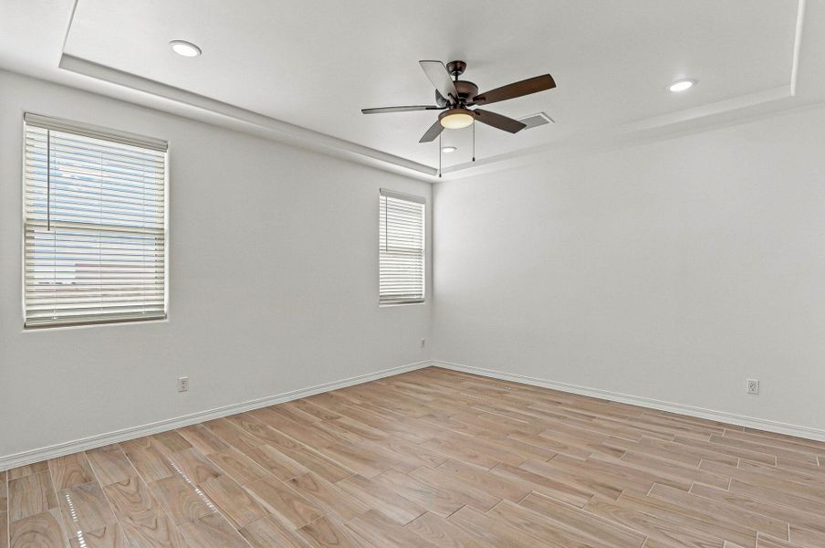 Spacious, unfurnished interior of a new home in Emerald Estates, Horizon City (Image 42). Spacious, unfurnished interior of a new home in Emerald Estates, Horizon City (Image 42).