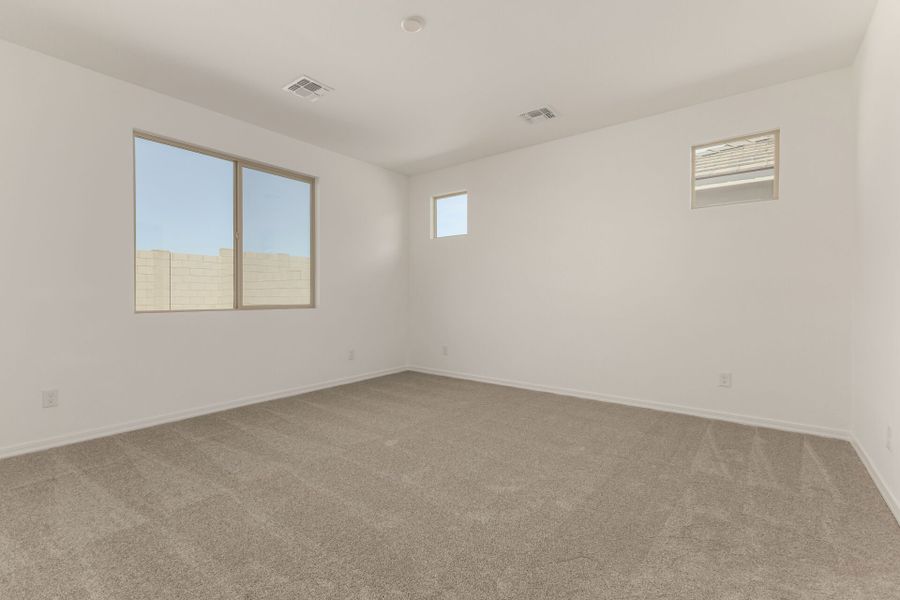 Spacious, unfurnished interior of a new home in Bella Vista Farms, San Tan Valley (Image 9). Spacious, unfurnished interior of a new home in Bella Vista Farms, San Tan Valley (Image 9).