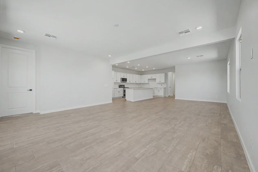 Spacious, unfurnished interior of a new home in Avanti at Granite Vista, Waddell (Image 18).