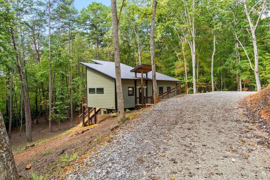 Image 36 of a home in .