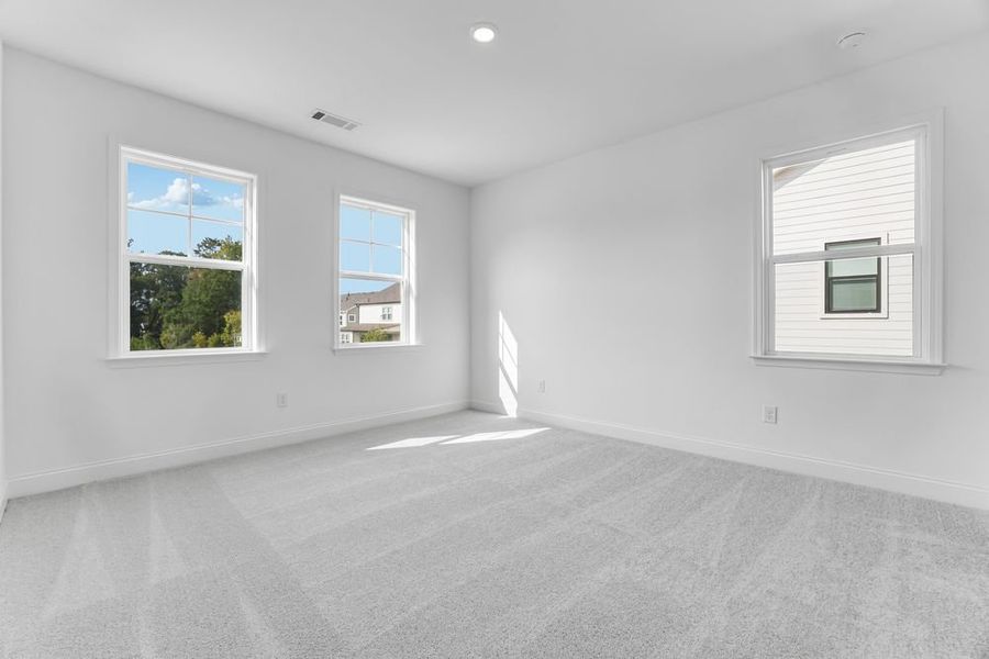Spacious, unfurnished interior of a new home in Kennison Creek, Cumming (Image 11). Spacious, unfurnished interior of a new home in Kennison Creek, Cumming (Image 11).